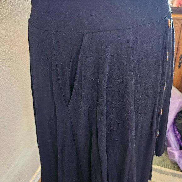torrid skirt with pockets - Picture 5 of 6
